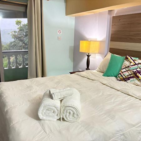 Bed and Breakfast Matthew'S Miracle View Roseau Exterior foto